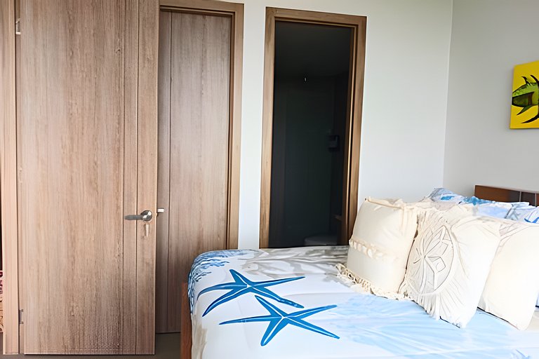 ¡Comodidad y Estilo frente al mar!