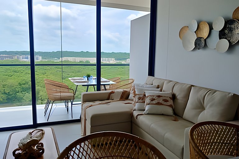 ¡Comodidad y Estilo frente al mar!