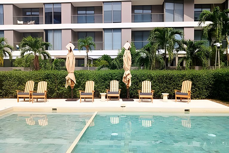 ¡Comodidad y Estilo frente al mar!