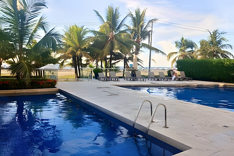 Terraza Frente al Mar y salida directa a la playa