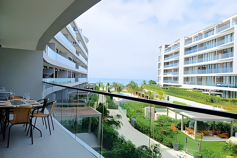 Vista al Mar y Acceso Directo a Playa Privada