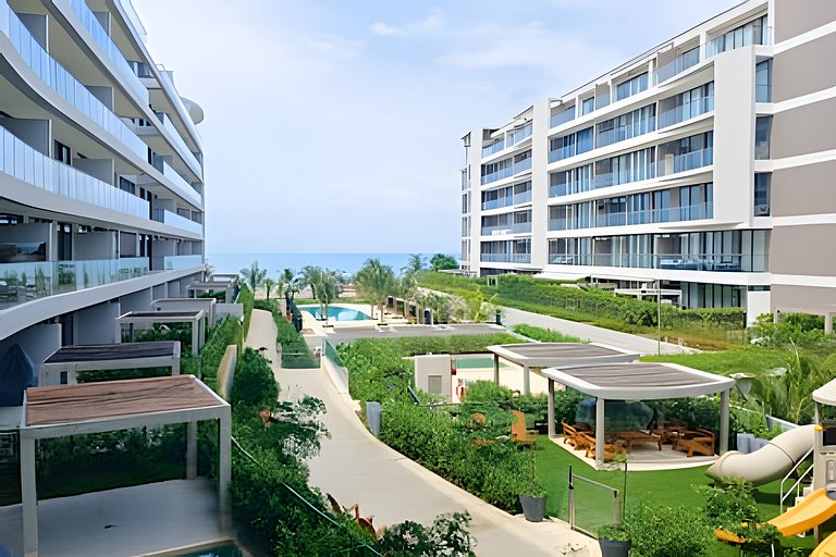 Vista al Mar y Acceso Directo a Playa Privada