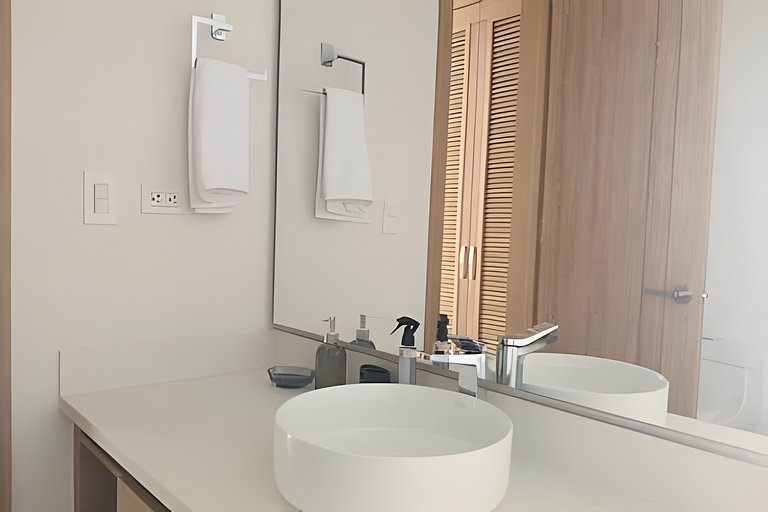 Vista al Mar y Acceso Directo a Playa Privada